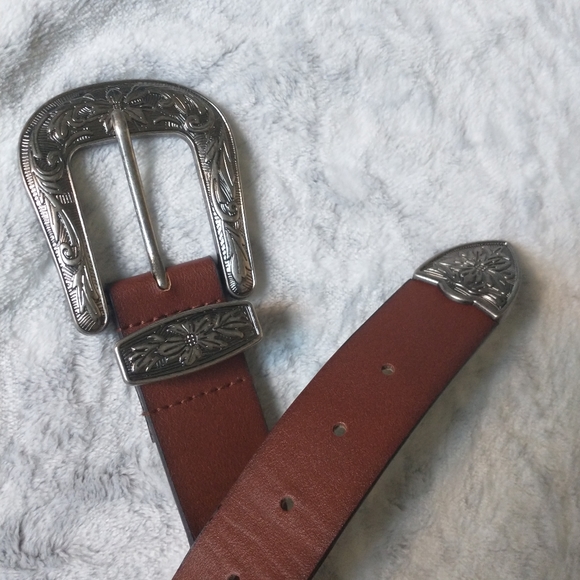 Western Style Studded Belt_ 15/32" Wide, 15" Length, 5 Holes - Picture 8 of 15